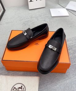 Hermes Destin Loafers Women Goatskin with Kelly Buckle In Black