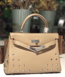 Hermes Kelly Bag Studed Togo Leather Palladium Hardware In Apricot