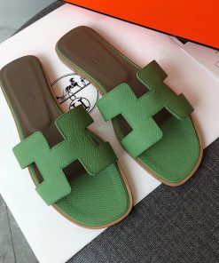 Hermes Oran Slides Women Grain Calfskin In Green