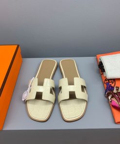 Hermes Oran Slides Women Crocodile Leather In Lemon