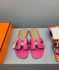 Hermes Oran Slides Women Crocodile Leather In Rose