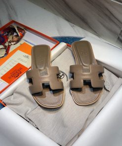 Hermes Oran Slides Women Calf Leather In Beige